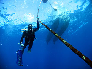 Hanging off mooring