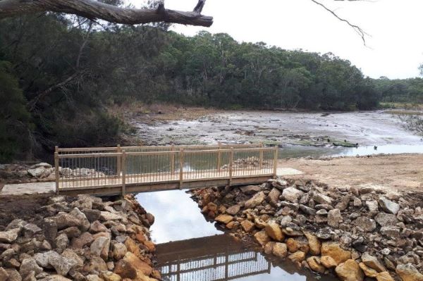 New footbridge over Yeramba Lagoon runout channel